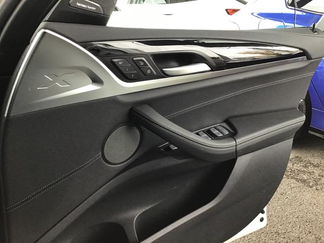 X3 xDrive 20d Mスポーツ レンタアップ アクティブクルーズコントロール ヘッドアップディスプレイ 全周囲カメラ コンフォートアクセス 地デジチューナー アンビエントライト ハーマンカードンスピーカー ワイヤレス充電 ETC(50枚目)