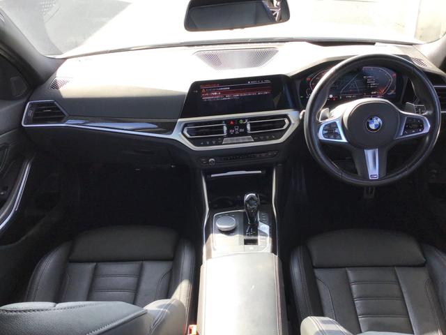 ３シリーズ ３２０ｉツーリング　Ｍスポーツ　アクティブクルーズコントロール　ヘッドアップディスプレイ　全周囲カメラ　ブラックレザー　コンフォートアクセス　電動リアゲート　アンビエントライト　ワイヤレス充電　アップルカープレイ　ＬＥＤヘッドライト（16枚目）