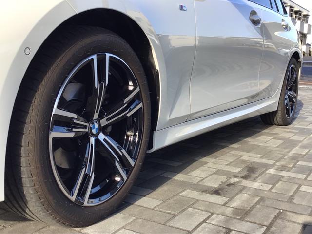 3シリーズ 318iツーリング Mスポーツ アクティブクルーズコントロール ヘッドアップディスプレイ 全周囲カメラ コンフォートアクセス アンビエントライト アップルカープレイ ワイヤレス充電 電動リアゲート 前後パークディスタンスコントロール(9枚目)