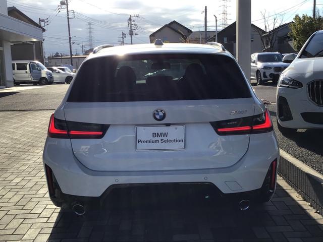 3シリーズ 318iツーリング Mスポーツ アクティブクルーズコントロール ヘッドアップディスプレイ 全周囲カメラ コンフォートアクセス アンビエントライト アップルカープレイ ワイヤレス充電 電動リアゲート 前後パークディスタンスコントロール(14枚目)