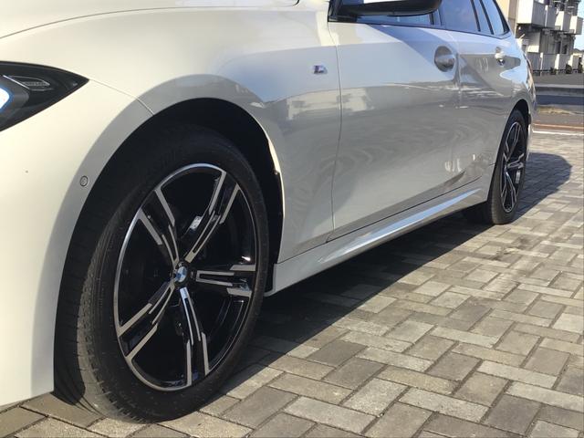 3シリーズ 320d xDriveツーリング Mスポーツ アクティブクルーズコントロール ヘッドアップディスプレイ 全周囲カメラ コンフォートアクセス 電動リアゲート アンビエントライト アップルカープレイ ワイヤレス充電 前後パークディスタンスコントロール(9枚目)