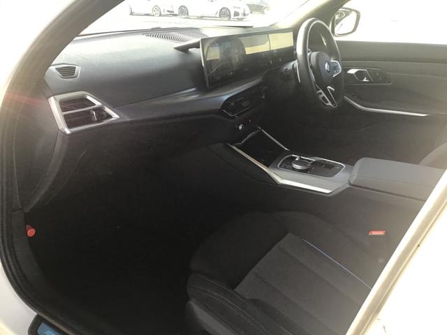 3シリーズ 320d xDriveツーリング Mスポーツ アクティブクルーズコントロール ヘッドアップディスプレイ 全周囲カメラ コンフォートアクセス 電動リアゲート アンビエントライト アップルカープレイ ワイヤレス充電 前後パークディスタンスコントロール(20枚目)