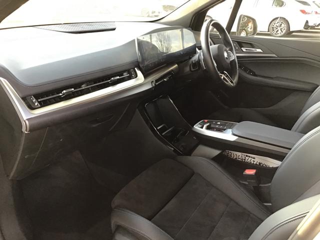 2シリーズ 218iアクティブツアラー Mスポーツ アクティブクルーズコントロール Rカメラ コンフォートアクセス 電動Rゲート アンビエントライト Blue Tooth 純正HDDナビゲーション アップルカープレイ 前後パークディスタンスコントロール(17枚目)