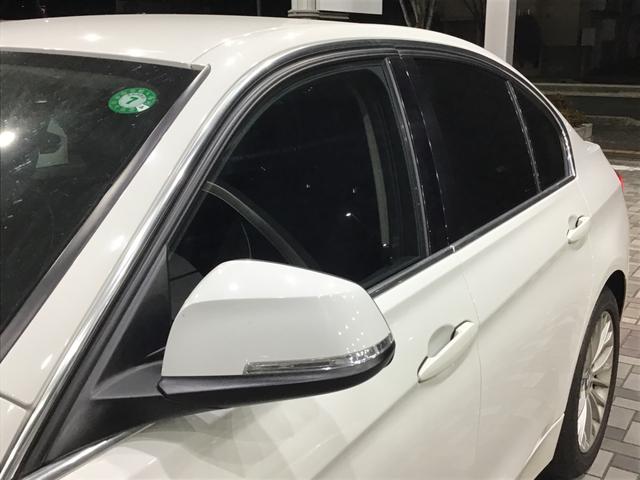 3シリーズ 320iラグジュアリー アクティブクルーズコントロール ドライブアシスト 純正HDDナビゲーション リアカメラ 前後パークディスタンスコントロール ブラックレザー コンフォートアクセス アンビエントライト ETC車載器(11枚目)