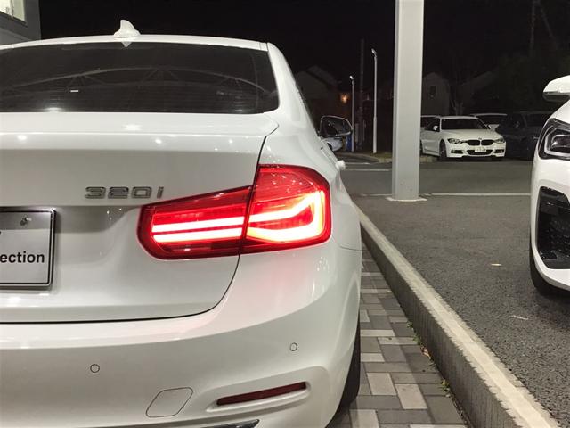 3シリーズ 320iラグジュアリー アクティブクルーズコントロール ドライブアシスト 純正HDDナビゲーション リアカメラ 前後パークディスタンスコントロール ブラックレザー コンフォートアクセス アンビエントライト ETC車載器(12枚目)