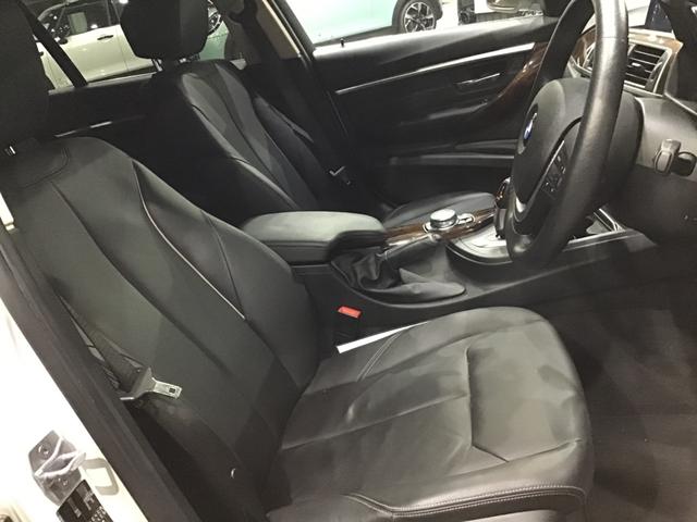 3シリーズ 320iラグジュアリー アクティブクルーズコントロール ドライブアシスト 純正HDDナビゲーション リアカメラ 前後パークディスタンスコントロール ブラックレザー コンフォートアクセス アンビエントライト ETC車載器(17枚目)