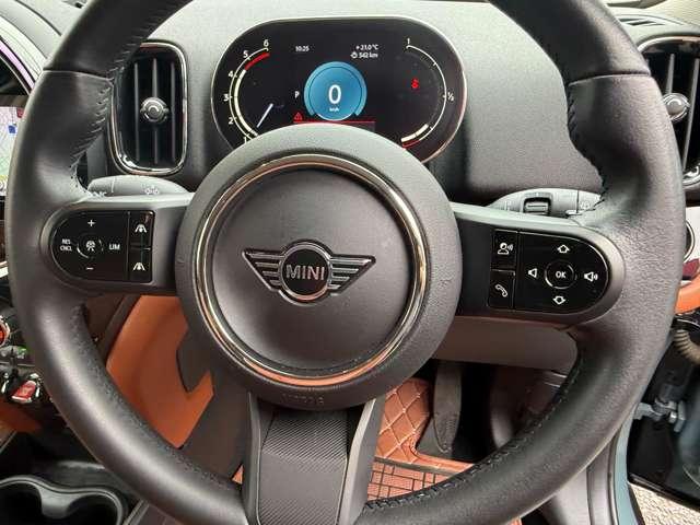 ＭＩＮＩ クーパーＳＤ　クロスオーバー　オール４　限定色セージ・グリーン　プレミアムプラスＰＫＧ　４ＷＤ　ドライブレコーダー　バックカメラ　ナビ　クルーズコントロール　パークアシスト　　ＬＥＤヘッドランプ（3枚目）