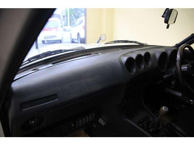 フェアレディＺ Ｚ－Ｌ　２Ｌエンジン　Ｆ５スピード（8枚目）