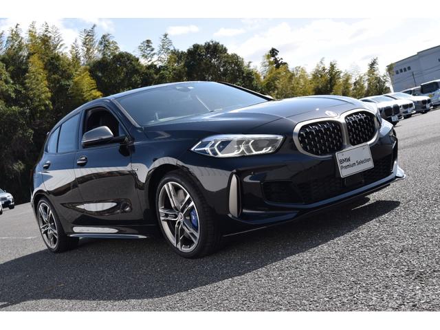 Ｍ１３５ｉ　ｘＤｒｉｖｅ　純正ナビ　１８インチ　衝突軽減ブレーキ　ＡＣＣ　バックカメラ　前後障害物センサー　後退アシスト　ＳＯＳコール　電動Ｒゲート　ブラックレザー　シートヒーター　Ｂｌｕｅｔｏｏｔｈ　車線逸脱警告(21枚目)