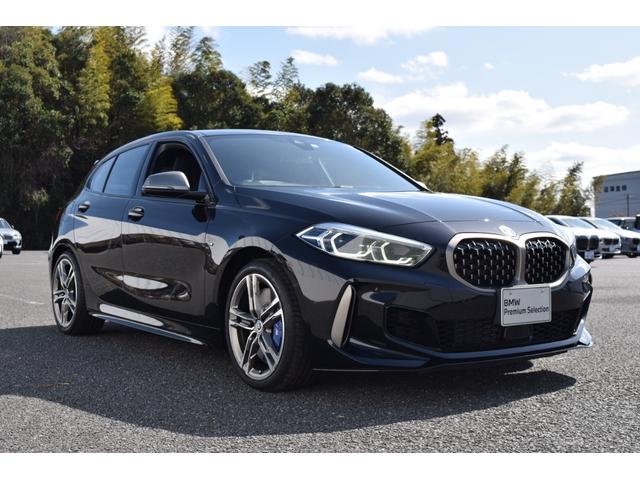 Ｍ１３５ｉ　ｘＤｒｉｖｅ　純正ナビ　１８インチ　衝突軽減ブレーキ　ＡＣＣ　バックカメラ　前後障害物センサー　後退アシスト　ＳＯＳコール　電動Ｒゲート　ブラックレザー　シートヒーター　Ｂｌｕｅｔｏｏｔｈ　車線逸脱警告(29枚目)