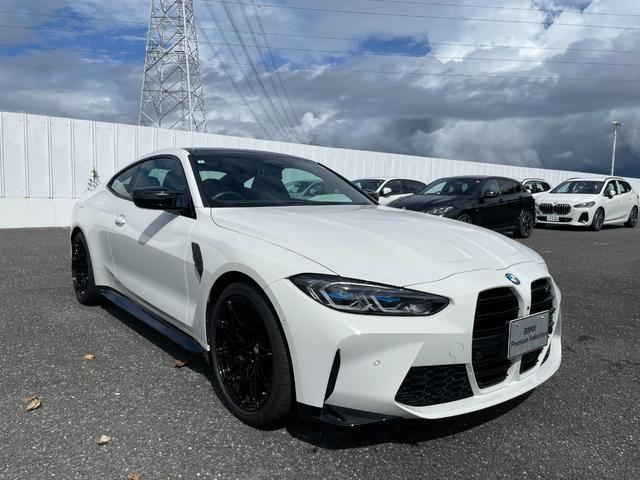 Ｍ４ Ｍ４クーペ　コンペティション　Ｍ　ｘＤｒｉｖｅ　認定中古車／元デモカー／直列６気筒５１０ｐｓ／フロントベンチレーションシート／パーキングアシストプラス／オートマチックテールゲート／Ｆ１９×Ｒ２０Ｍ鍛造ホイールダブルスポーク／ＢＭＷレーザーライト／（4枚目）
