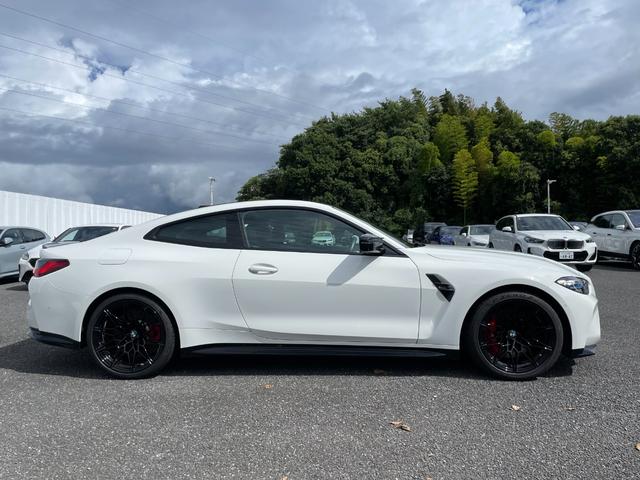Ｍ４ Ｍ４クーペ　コンペティション　Ｍ　ｘＤｒｉｖｅ　認定中古車／元デモカー／直列６気筒５１０ｐｓ／フロントベンチレーションシート／パーキングアシストプラス／オートマチックテールゲート／Ｆ１９×Ｒ２０Ｍ鍛造ホイールダブルスポーク／ＢＭＷレーザーライト／（5枚目）