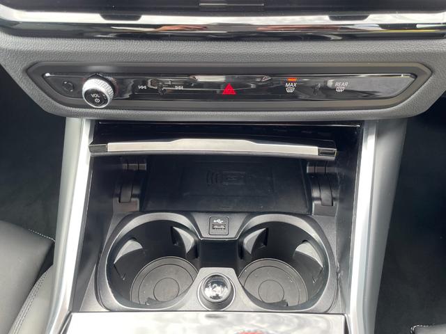 Ｍ４ Ｍ４クーペ　コンペティション　Ｍ　ｘＤｒｉｖｅ　認定中古車／元デモカー／直列６気筒５１０ｐｓ／フロントベンチレーションシート／パーキングアシストプラス／オートマチックテールゲート／Ｆ１９×Ｒ２０Ｍ鍛造ホイールダブルスポーク／ＢＭＷレーザーライト／（26枚目）