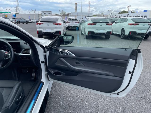Ｍ４ Ｍ４クーペ　コンペティション　Ｍ　ｘＤｒｉｖｅ　認定中古車／元デモカー／直列６気筒５１０ｐｓ／フロントベンチレーションシート／パーキングアシストプラス／オートマチックテールゲート／Ｆ１９×Ｒ２０Ｍ鍛造ホイールダブルスポーク／ＢＭＷレーザーライト／（52枚目）