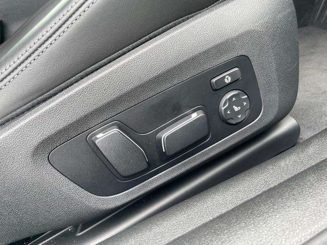 Ｍ４ Ｍ４クーペ　コンペティション　Ｍ　ｘＤｒｉｖｅ　認定中古車／元デモカー／直列６気筒５１０ｐｓ／フロントベンチレーションシート／パーキングアシストプラス／オートマチックテールゲート／Ｆ１９×Ｒ２０Ｍ鍛造ホイールダブルスポーク／ＢＭＷレーザーライト／（53枚目）