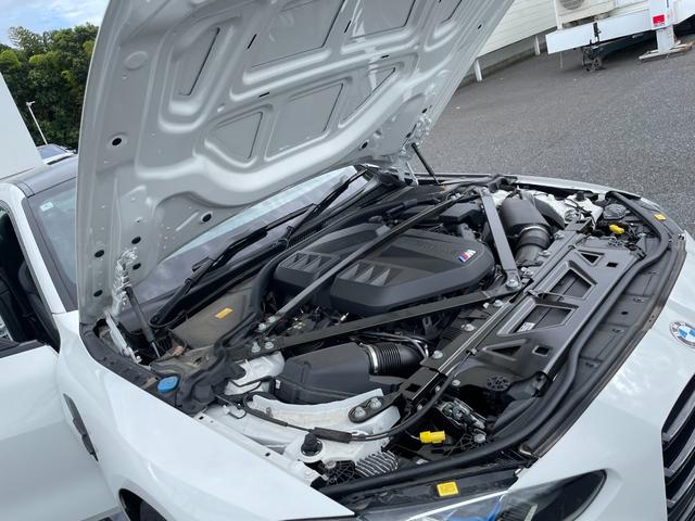 Ｍ４ Ｍ４クーペ　コンペティション　Ｍ　ｘＤｒｉｖｅ　認定中古車／元デモカー／直列６気筒５１０ｐｓ／フロントベンチレーションシート／パーキングアシストプラス／オートマチックテールゲート／Ｆ１９×Ｒ２０Ｍ鍛造ホイールダブルスポーク／ＢＭＷレーザーライト／（67枚目）