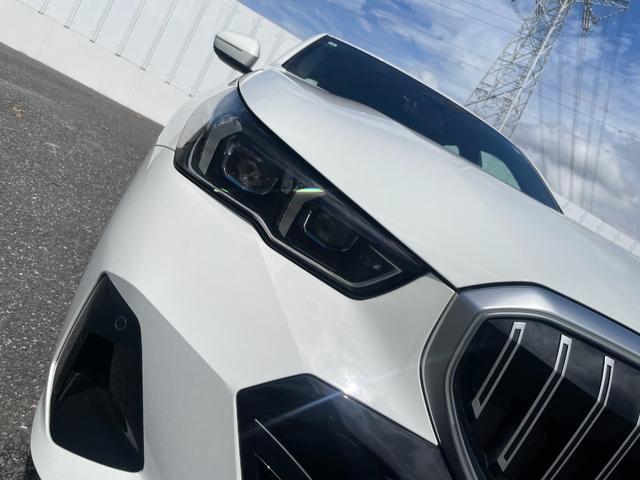 5シリーズ 523i Mスポーツ 認定中古車/元デモカー/マイルドハイブリッド/コンフォートドライビングPKG(アダプティブサスペンション/インテグレイテッドアクティブステアリング/ランバーサポート/4ゾーンオートエアコン)/TV(12枚目)