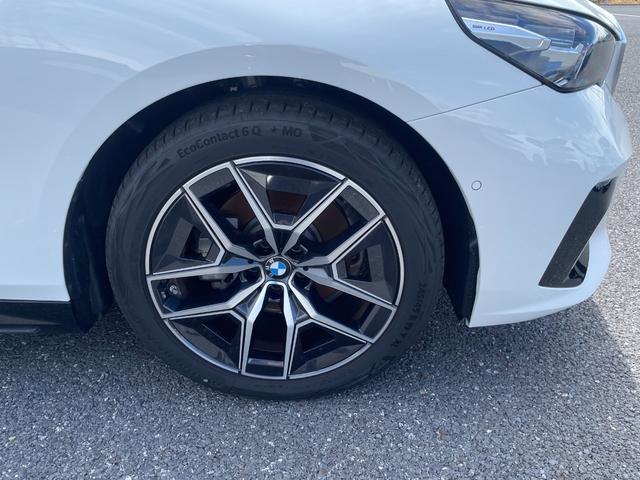 5シリーズ 523i Mスポーツ 認定中古車/元デモカー/マイルドハイブリッド/コンフォートドライビングPKG(アダプティブサスペンション/インテグレイテッドアクティブステアリング/ランバーサポート/4ゾーンオートエアコン)/TV(15枚目)