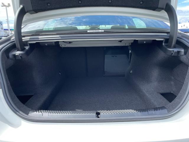 5シリーズ 523i Mスポーツ 認定中古車/元デモカー/マイルドハイブリッド/コンフォートドライビングPKG(アダプティブサスペンション/インテグレイテッドアクティブステアリング/ランバーサポート/4ゾーンオートエアコン)/TV(52枚目)