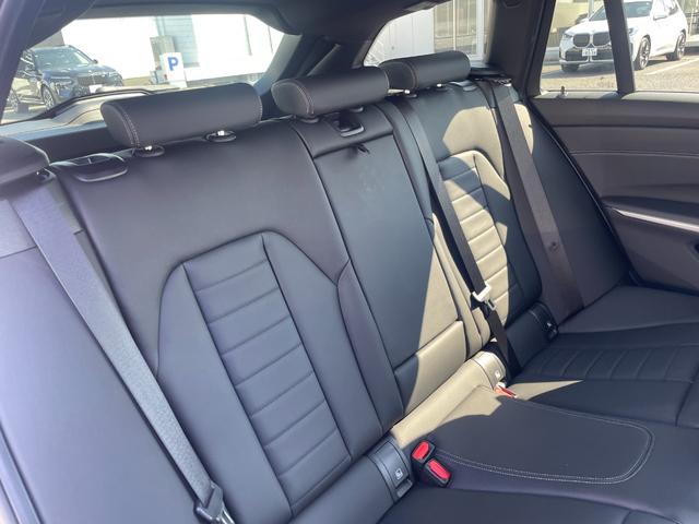 ３シリーズ ３１８ｉツーリング　Ｍスポーツ　認定中古車　ドライビングアシストプロフェッショナル　パーキングアシストプラス　ブラックレザーシート　ヒーター　プライバシーガラス　アダプティブＬＥＤライト　１８アロイーホイール　ミラー内臓ＥＴＣ（37枚目）