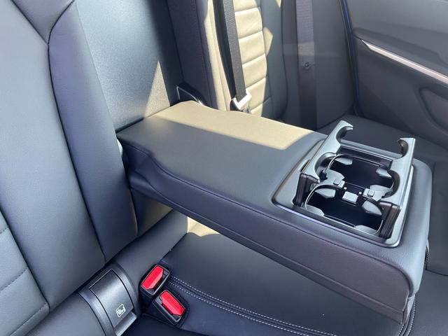 ３シリーズ ３１８ｉツーリング　Ｍスポーツ　認定中古車　ドライビングアシストプロフェッショナル　パーキングアシストプラス　ブラックレザーシート　ヒーター　プライバシーガラス　アダプティブＬＥＤライト　１８アロイーホイール　ミラー内臓ＥＴＣ（39枚目）