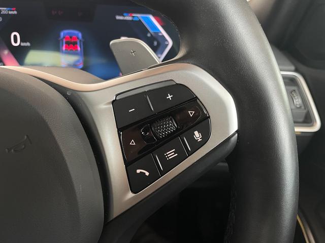 3シリーズ 320d xDriveMスポーツエディションシャドー 認定中古車 ドライビングアシストプロフェッショナル パーキングアシストプラス ブラックレザーシート ヒーター プライバシーガラス アダプティブLEDライト 19アロイーホイール ミラー内臓ETC(14枚目)