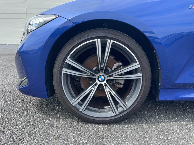 3シリーズ 320d xDriveMスポーツエディションシャドー 認定中古車 ドライビングアシストプロフェッショナル パーキングアシストプラス ブラックレザーシート ヒーター プライバシーガラス アダプティブLEDライト 19アロイーホイール ミラー内臓ETC(32枚目)