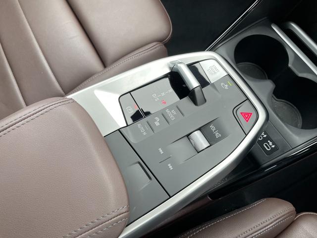 2シリーズ 218dアクティブツアラー Mスポーツ ハイラインP 認定中古車/ワンオーナー/ハイラインPKG(運転席アクティブシート/サンプロテクションガラス/ハーマンカードン/ヴァーネスカレザーモカ)/ヘッドアップD/サラウンドビューカメラ/インテリアカメラ(17枚目)