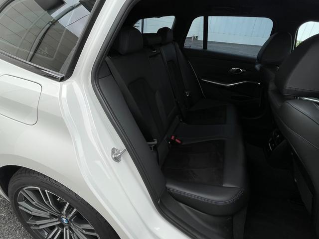 3シリーズ 320d xDriveツーリング Mスポーツ 認定中古車/ワンオーナー/コンフォートPKG/ドライビングアシストプロ/パーキングアシストプラス/18インチMライトアロイホイール/F電動シート/Fシートヒーター/HIFIスピーカーシストム/ETC(28枚目)