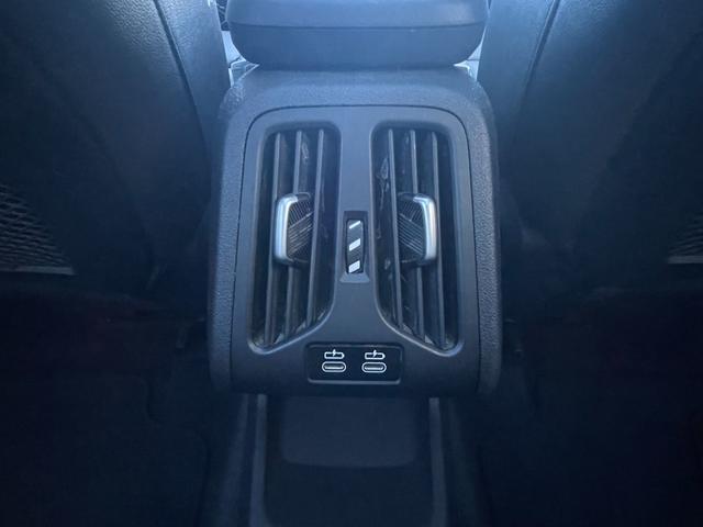 X1 xDrive 20d Mスポーツハイラインパッケージ 認定中古車/パノラマガラスサンルーフ/ハイラインPKG/ブラックヴァーネスカレザーシート/フロントシートヒーター/ハーマンカードンスピーカー/ドライビングアシストプロフェッショナル/パーキングアシスト(29枚目)