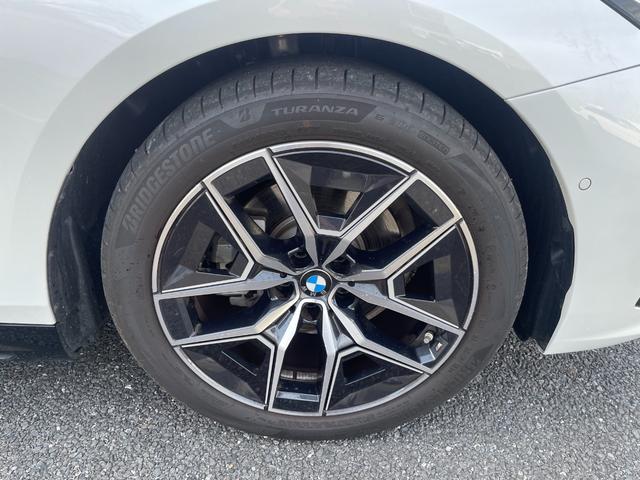 ５シリーズ ５２３ｄ　ｘＤｒｉｖｅ　Ｍスポーツ　認定中古車／元試乗車／コンフォートドライビングＰＫＧ（アダプティブサスペンション／インテグレイテッドアクティブステアリング／ランバーサポート／４ゾーンオートエアコン）／Ｄアシストプロ／Ｐアシストプロ（15枚目）