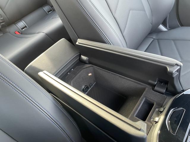 ５シリーズ ５２３ｄ　ｘＤｒｉｖｅ　Ｍスポーツ　認定中古車／元試乗車／コンフォートドライビングＰＫＧ（アダプティブサスペンション／インテグレイテッドアクティブステアリング／ランバーサポート／４ゾーンオートエアコン）／Ｄアシストプロ／Ｐアシストプロ（24枚目）