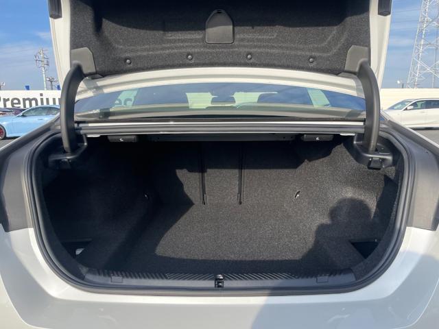 ５シリーズ ５２３ｄ　ｘＤｒｉｖｅ　Ｍスポーツ　認定中古車／元試乗車／コンフォートドライビングＰＫＧ（アダプティブサスペンション／インテグレイテッドアクティブステアリング／ランバーサポート／４ゾーンオートエアコン）／Ｄアシストプロ／Ｐアシストプロ（62枚目）