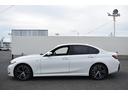 ３１８ｉ　Ｍスポーツ　元試乗車　ライブコックピットプロ　携帯ワイヤレスチャージング　アダプティブＬＥＤヘッドライト　パーキングアシスト　アクティブクルーズコントロール　アンビエントライト　プライバシーガラス(31枚目)