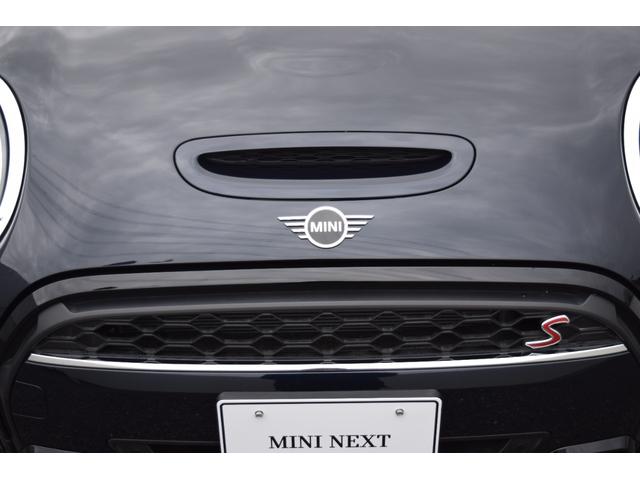 クーパーSD エッセンシャル・トリム 正規認定中古車 純正HDDナビ リアビューカメラ クルーズコントロール カバナシートカバー MINIドライビングモード ドライブアシスト デジタルメーター Bluetooth接続 SOSコール LEDヘッドライト(35枚目)