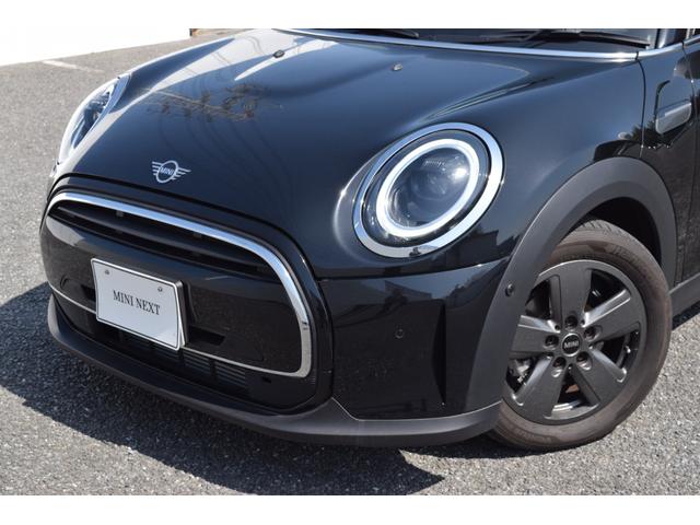 ＭＩＮＩ クーパーＤ　クラシック・トリム　正規認定中古車　元デモカー　クラシックトリム　Ａｐｐｌｅ　Ｃａｒ　Ｐｌａｙ　リアビューカメラ　前後障害物センサー　クルーズコントロール　ドライブアシスト　　ＬＥＤ　ヘッドライト　Ｂｌｕｅｔｏｏｔｈ　ドライブアシスト（3枚目）