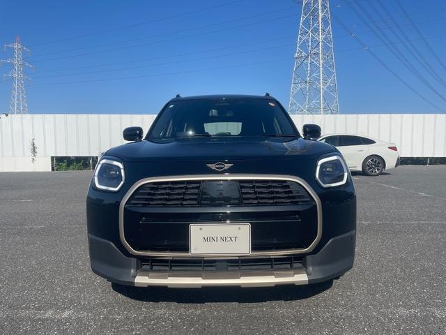 MINI カントリーマン D FAVOURED TRIM 認定中古車/元デモカー/FAVOURED TRIM/Mパッケージ(電動シート/ハーマンカードン/プライバシーガラス/インテリアカメラ)/19インチカレイドスポークスポークアロイホイール/Fシートヒータ(4枚目)