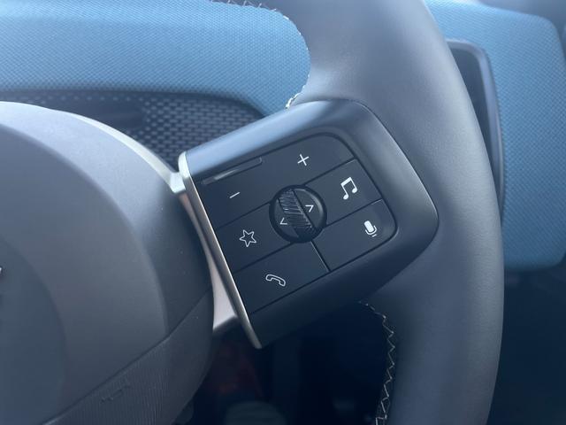 MINI カントリーマン D FAVOURED TRIM 認定中古車/元デモカー/FAVOURED TRIM/Mパッケージ(電動シート/ハーマンカードン/プライバシーガラス/インテリアカメラ)/19インチカレイドスポークスポークアロイホイール/Fシートヒータ(12枚目)