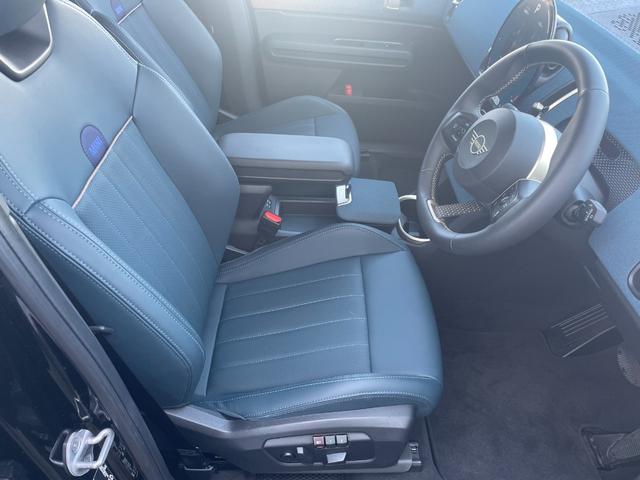 MINI カントリーマン D FAVOURED TRIM 認定中古車/元デモカー/FAVOURED TRIM/Mパッケージ(電動シート/ハーマンカードン/プライバシーガラス/インテリアカメラ)/19インチカレイドスポークスポークアロイホイール/Fシートヒータ(30枚目)