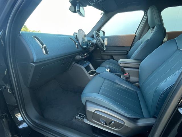 MINI カントリーマン D FAVOURED TRIM 認定中古車/元デモカー/FAVOURED TRIM/Mパッケージ(電動シート/ハーマンカードン/プライバシーガラス/インテリアカメラ)/19インチカレイドスポークスポークアロイホイール/Fシートヒータ(34枚目)