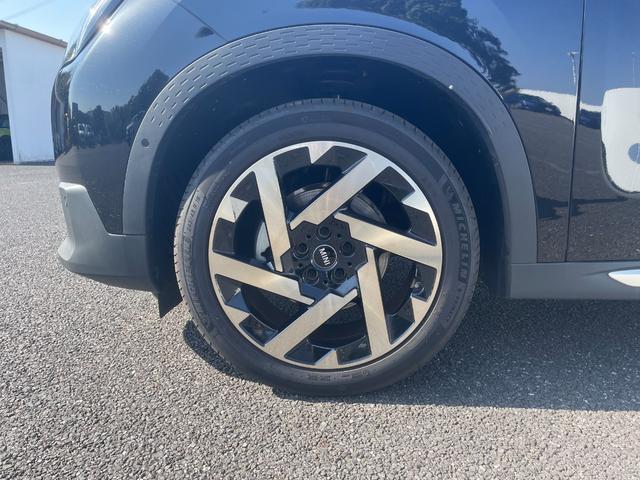 MINI カントリーマン D FAVOURED TRIM 認定中古車/元デモカー/FAVOURED TRIM/Mパッケージ(電動シート/ハーマンカードン/プライバシーガラス/インテリアカメラ)/19インチカレイドスポークスポークアロイホイール/Fシートヒータ(36枚目)