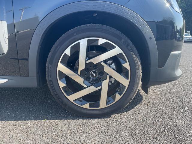 MINI カントリーマン D FAVOURED TRIM 認定中古車/元デモカー/FAVOURED TRIM/Mパッケージ(電動シート/ハーマンカードン/プライバシーガラス/インテリアカメラ)/19インチカレイドスポークスポークアロイホイール/Fシートヒータ(38枚目)