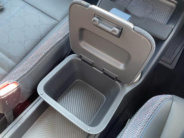 MINI カントリーマンD クラシック・トリム 認定中古車/元デモカー/CLASSIC TRIM/Fシートヒーター/ステアリングヒーター/サラウンドビューモニター/ドライビングアシストプロ/パーキングアシストプラス/高速道路渋滞時ハンズオフアシスト(23枚目)