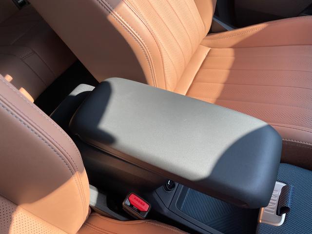 ＭＩＮＩ カントリーマンＳＥ　ＡＬＬ４　ＦＡＶＯＵＲＥＤ　ＴＲＩＭ　認定中古車／元デモカー／電気自動車／Ｍパッケージ（電動シート／ハーマンカードン／インテリアカメラ／プライバシーガラス）／ドライビングアシストプロ／パーキングアシストプラス／Ｆシートヒーター（22枚目）