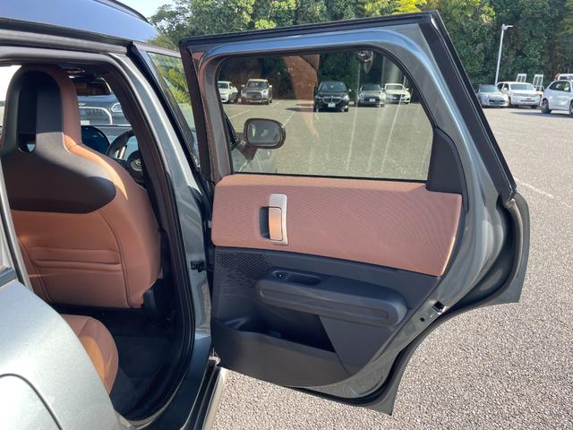 ＭＩＮＩ カントリーマンＳＥ　ＡＬＬ４　ＦＡＶＯＵＲＥＤ　ＴＲＩＭ　認定中古車／元デモカー／電気自動車／Ｍパッケージ（電動シート／ハーマンカードン／インテリアカメラ／プライバシーガラス）／ドライビングアシストプロ／パーキングアシストプラス／Ｆシートヒーター（52枚目）