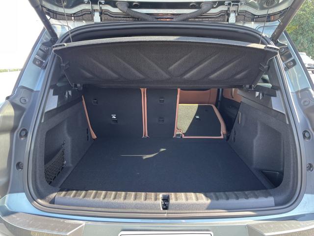 ＭＩＮＩ カントリーマンＳＥ　ＡＬＬ４　ＦＡＶＯＵＲＥＤ　ＴＲＩＭ　認定中古車／元デモカー／電気自動車／Ｍパッケージ（電動シート／ハーマンカードン／インテリアカメラ／プライバシーガラス）／ドライビングアシストプロ／パーキングアシストプラス／Ｆシートヒーター（61枚目）