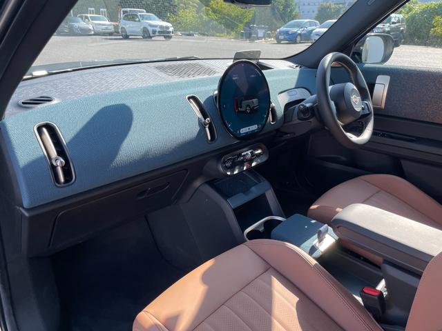 ＭＩＮＩ カントリーマンＳＥ　ＡＬＬ４　ＦＡＶＯＵＲＥＤ　ＴＲＩＭ　認定中古車／元デモカー／電気自動車／Ｍパッケージ（電動シート／ハーマンカードン／インテリアカメラ／プライバシーガラス）／ドライビングアシストプロ／パーキングアシストプラス／Ｆシートヒーター（68枚目）
