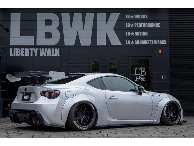 ８６ トヨタ ｇｔ ｌｂ ｗｏｒｋｓ ｆｕｌｌ ｃｏｍｐｌｅｔｅリバティーウォークの中古車詳細 中古車検索ならkurutown クルタウン