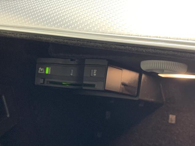 Eクラスオールテレイン E220d 4マチック オールテレイン フルレザー サンルーフ 4WD 純正ナビゲーション アダクティブクルーズコントロール 19インチ純正アルミホイール 本革マキアートベージュ ドラレコ ETC(62枚目)