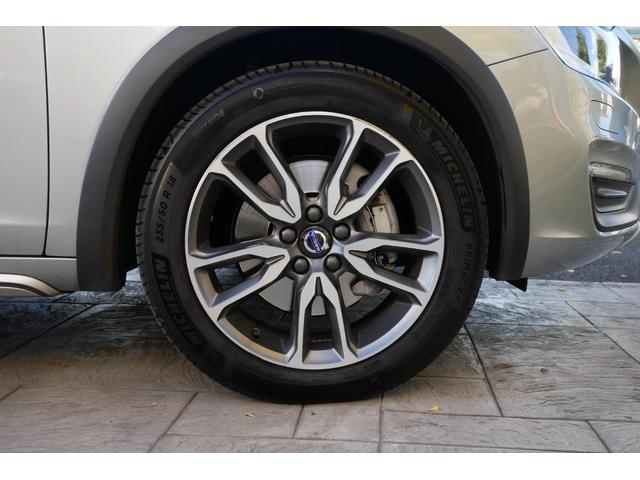 Ｖ６０ クロスカントリー　Ｔ５　ＡＷＤ　ＳＥ　弊社下取り／純正アルミホイール／レザーシート／シートヒーター／バックカメラ／パーキングセンサー／アダプティブクルーズコントロール／ディスプレイオーディオ／ハンズフリー／ＥＴＣ／ドライブレコーダー（22枚目）